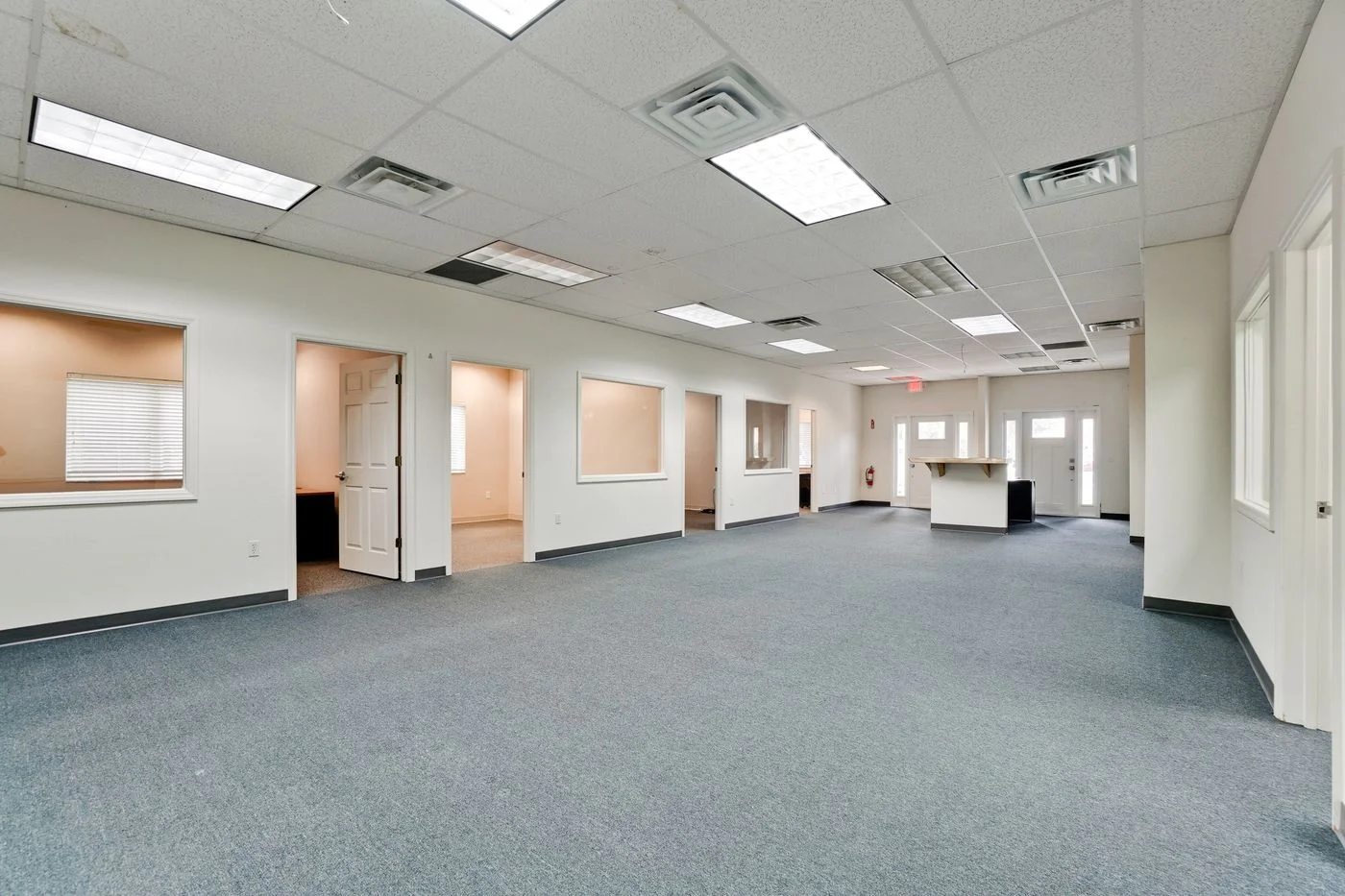 Photo 3 of 2946 University Pkwy., Sarasota, FL 34243