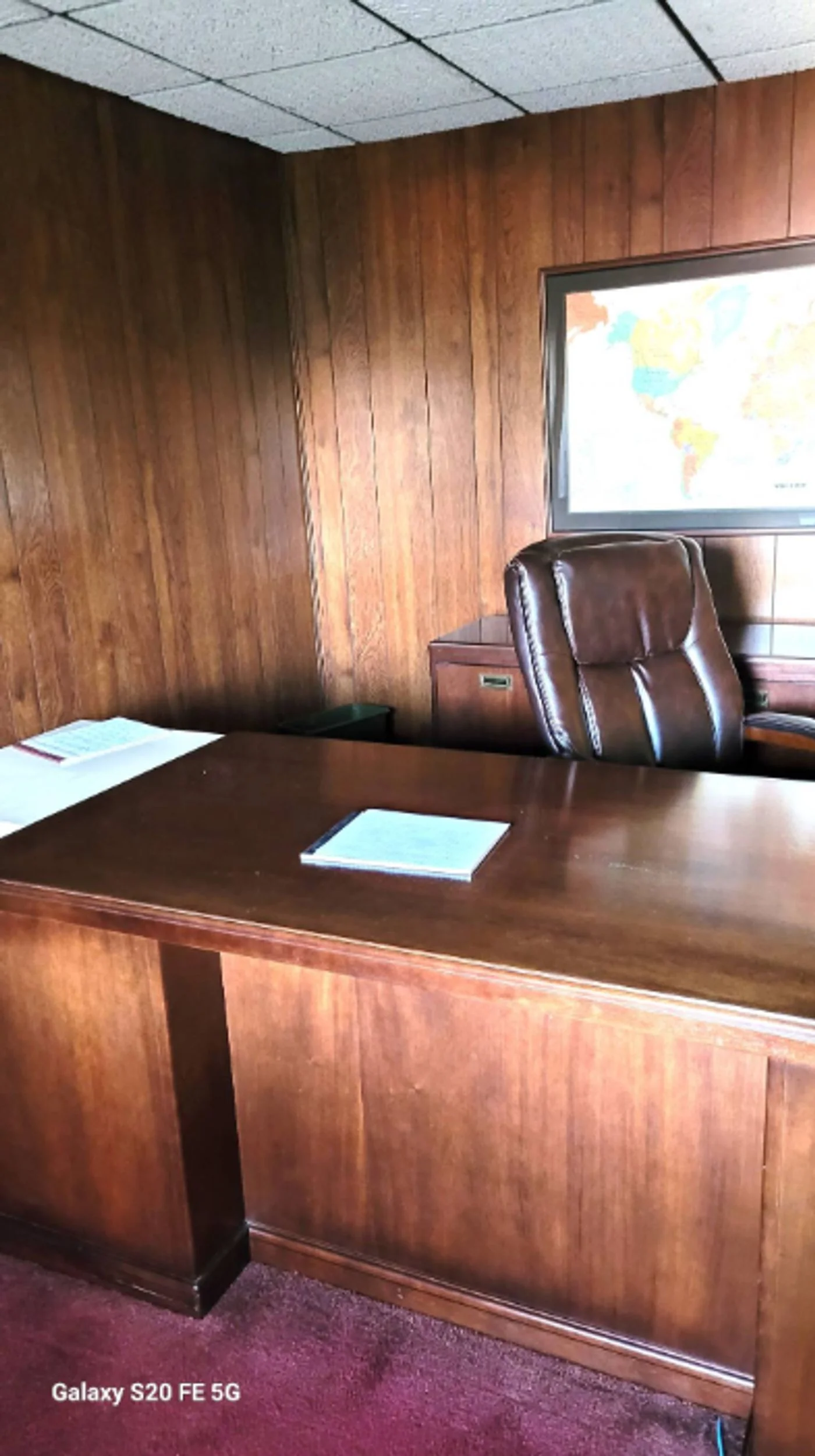 Photo 3 of 1404 Browns Ln, Louisville, KY 40207