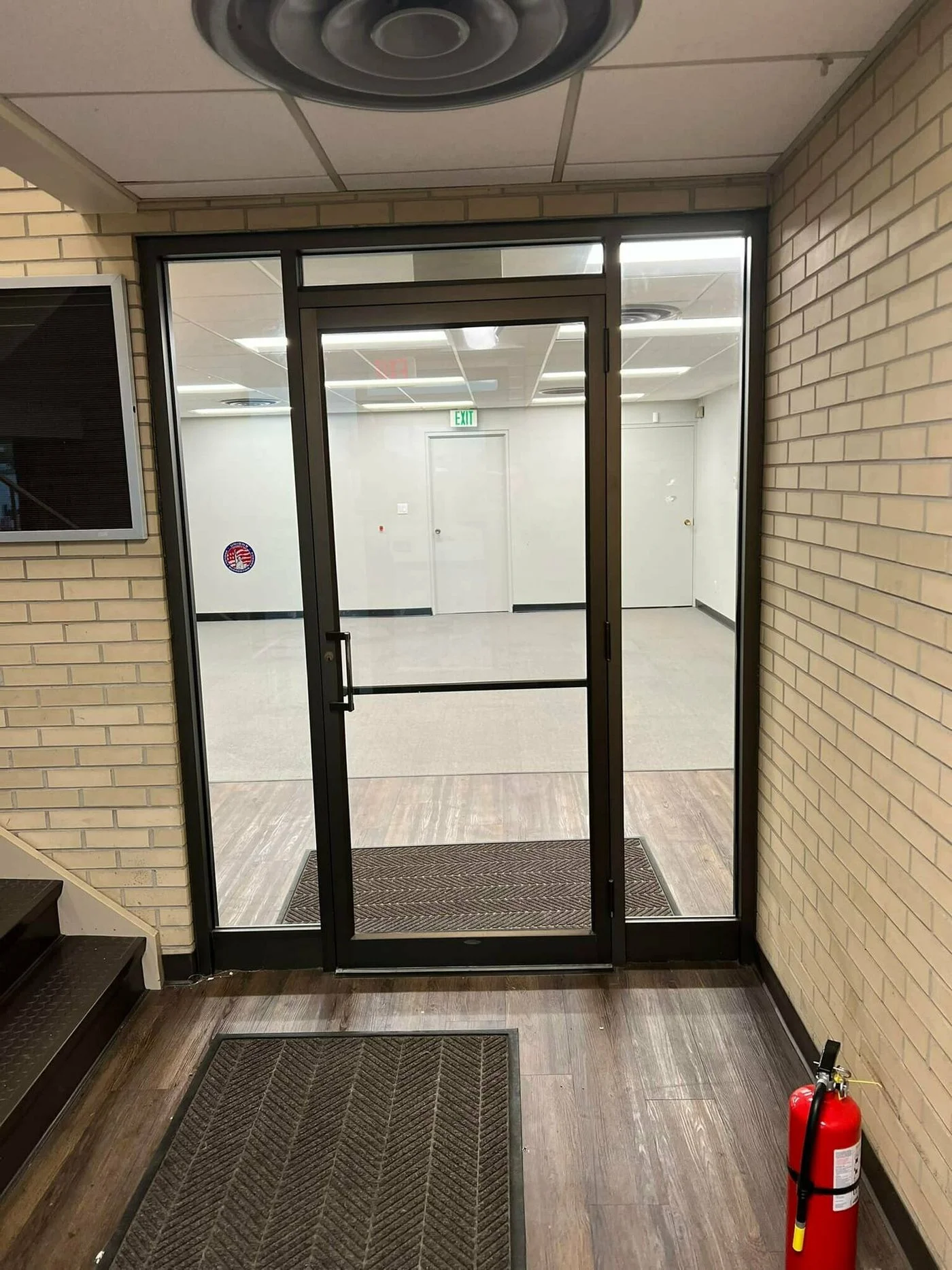 Photo 2 of 2111 W Lincoln Hwy, Merrillville, IN 46410