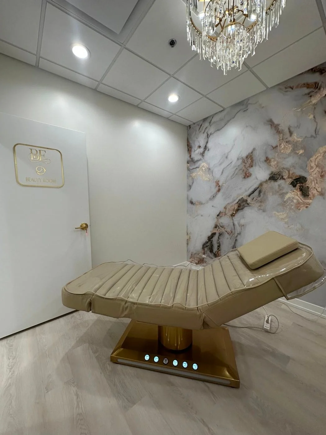 Photo 2 of 989, Illinois Route 59, Bartlett, IL 60103