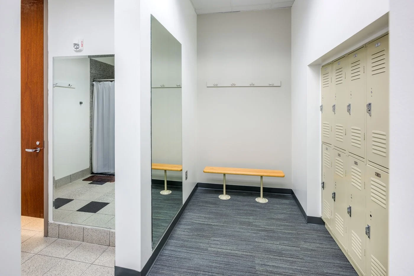 Photo 1 of 3730 Glenlake Dr, Charlotte, NC 28208