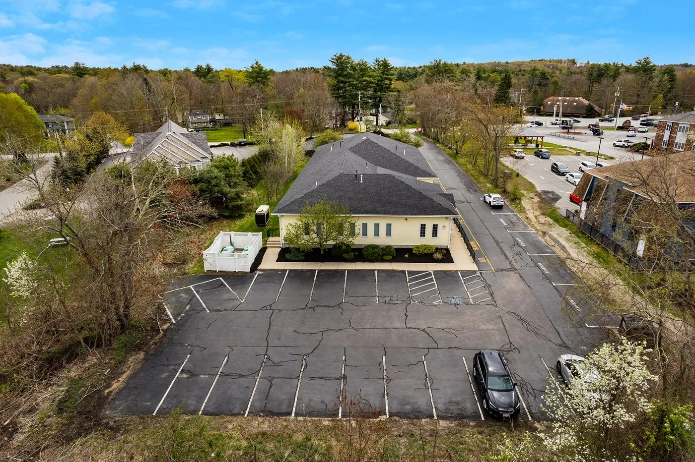 Photo 3 of 207 Stage Rd, Hampstead, NH 03841