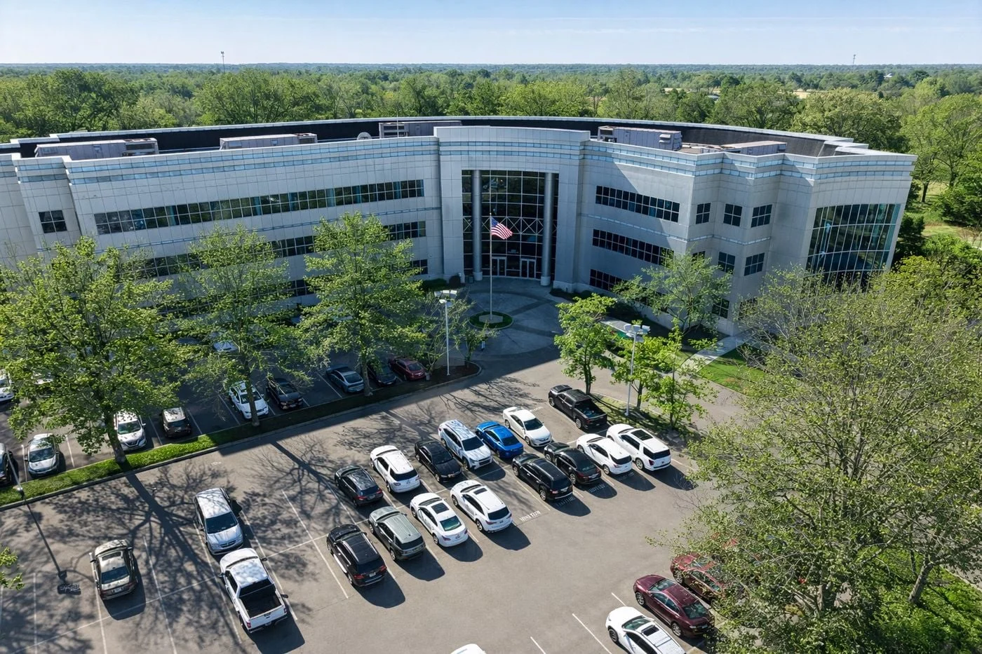 Photo 3 of 3725 Champion Hills Drive, Memphis, TN 38125