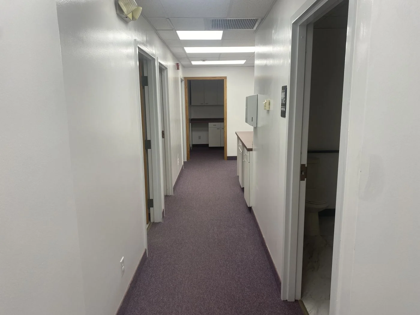 Photo 2 of 411 Massachusetts Ave, Acton, MA 01720