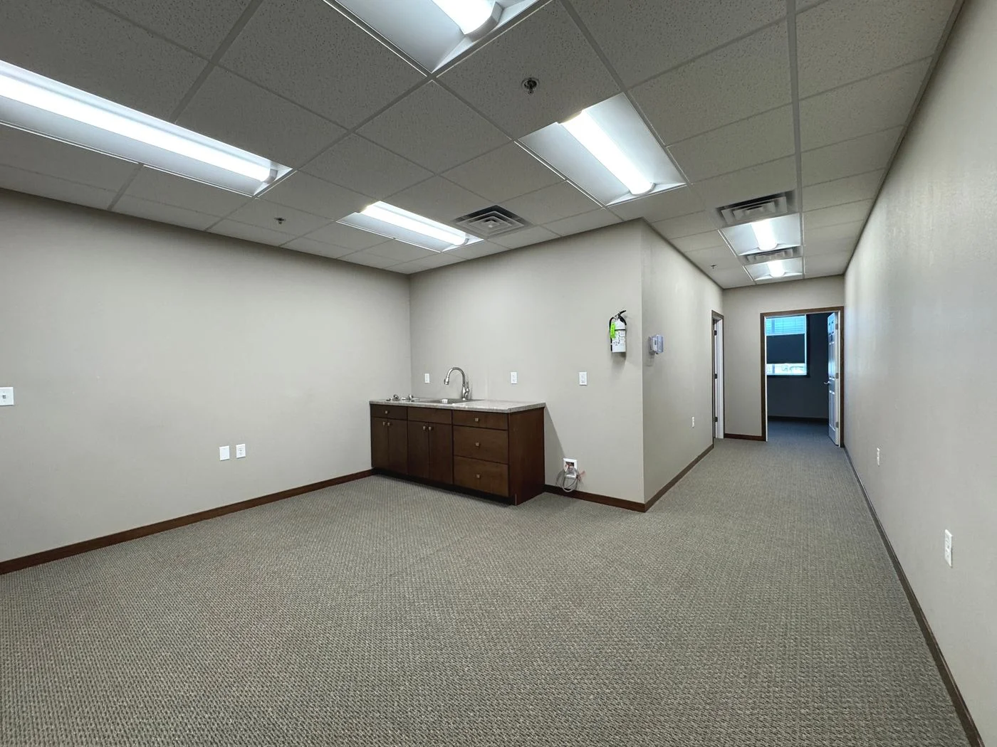 Photo 2 of 4719 Shelburne St, Bismarck, ND 58503