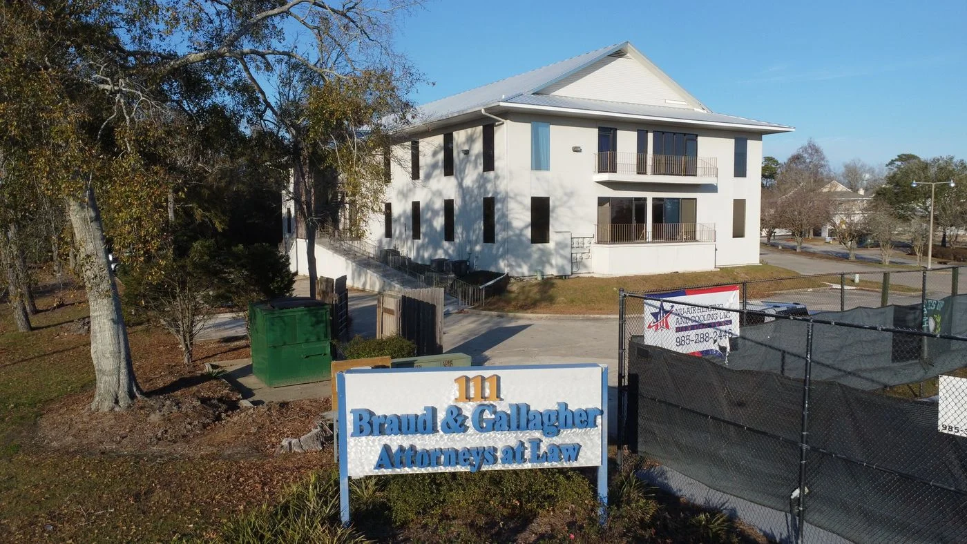 Photo 1 of 111 N Causeway Blvd, Mandeville, LA 70448