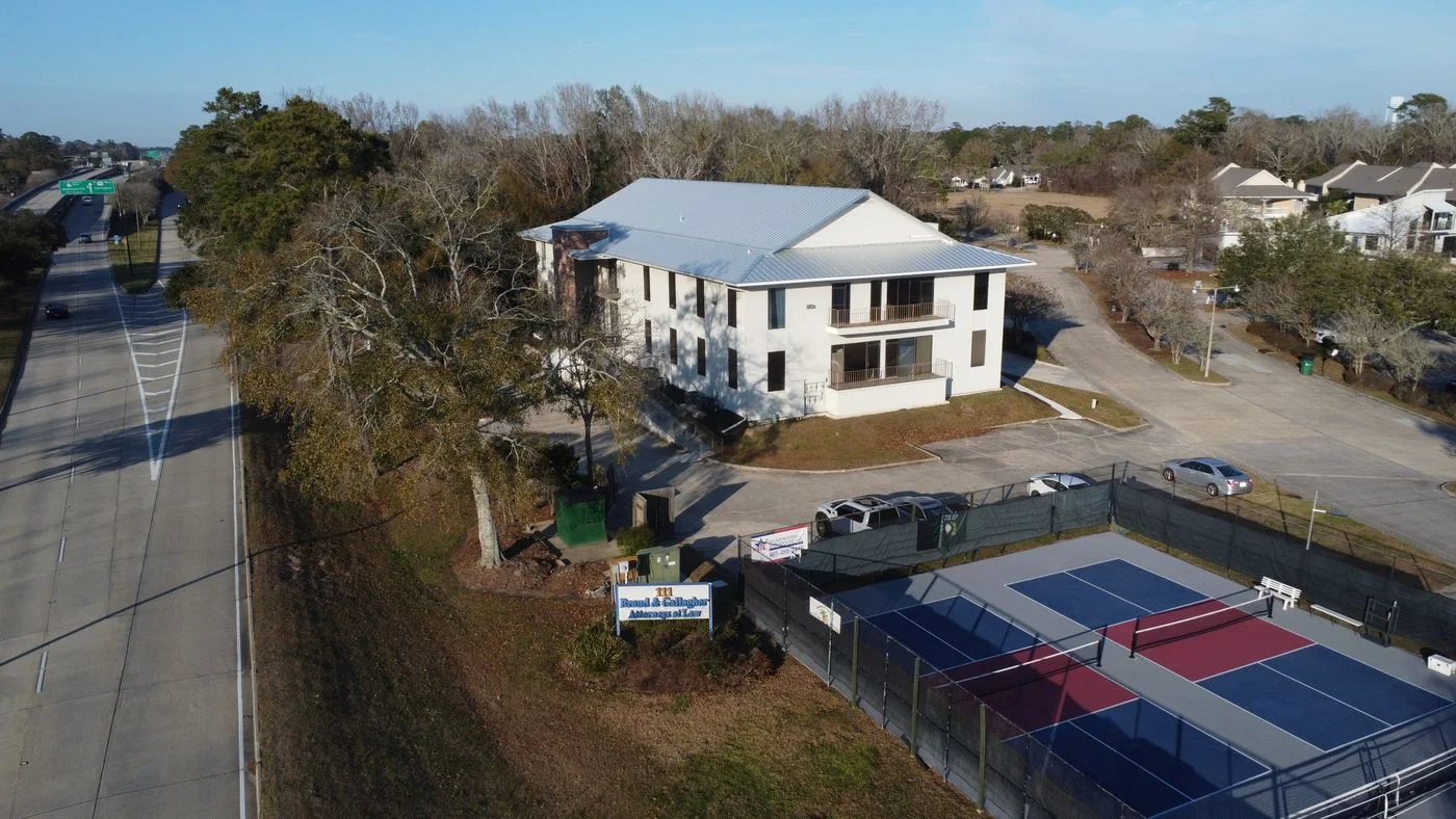 Photo 2 of 111 N Causeway Blvd, Mandeville, LA 70448