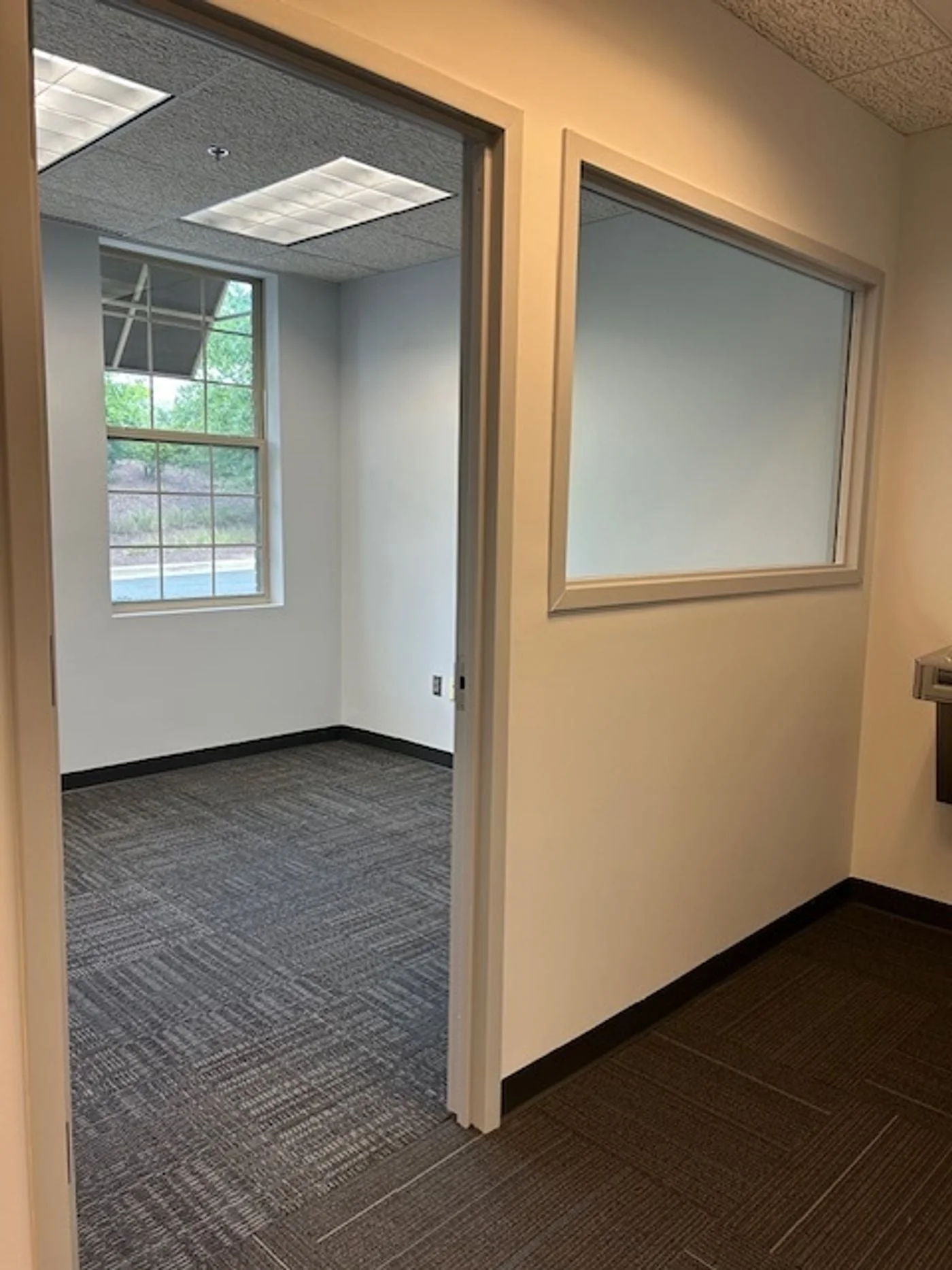 Photo 2 of 1507 Dodona Ter Ste 105, Leesburg, VA 20175