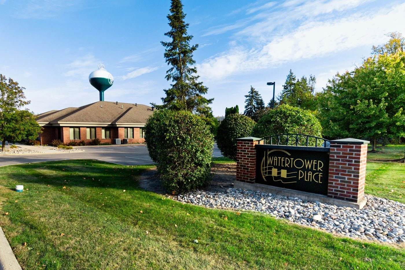 Photo 2 of 1675 Watertower Pl, East Lansing, MI 48823