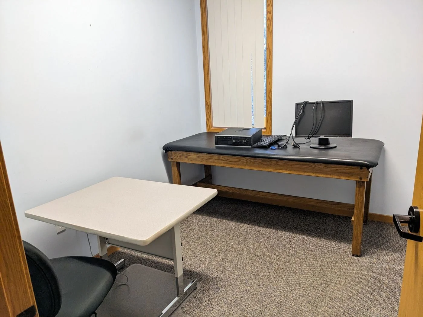 Photo 3 of 1675 Watertower Pl, East Lansing, MI 48823