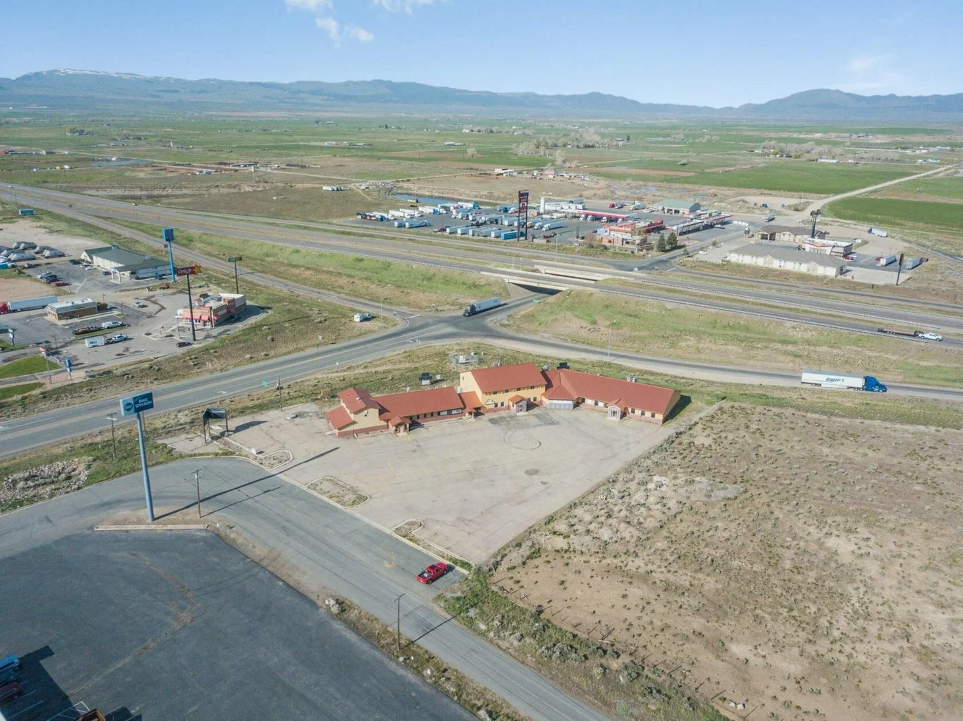 Photo 1 of 1425 N 400 W, Beaver, UT 84713