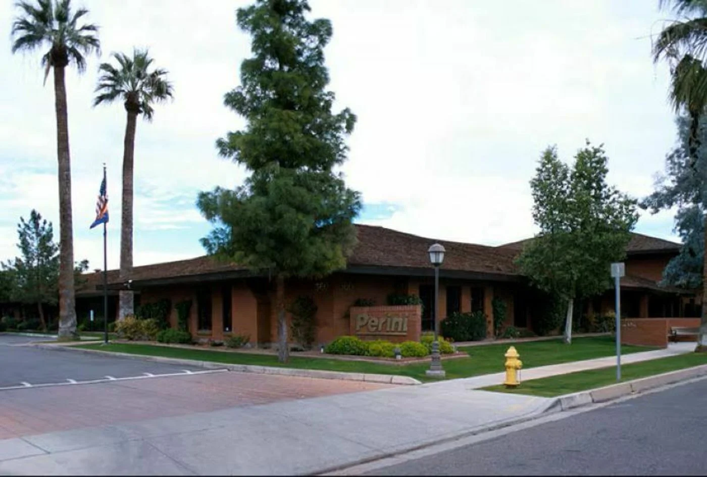 Photo 1 of 360 E Coronado Rd, Phoenix, AZ 85004