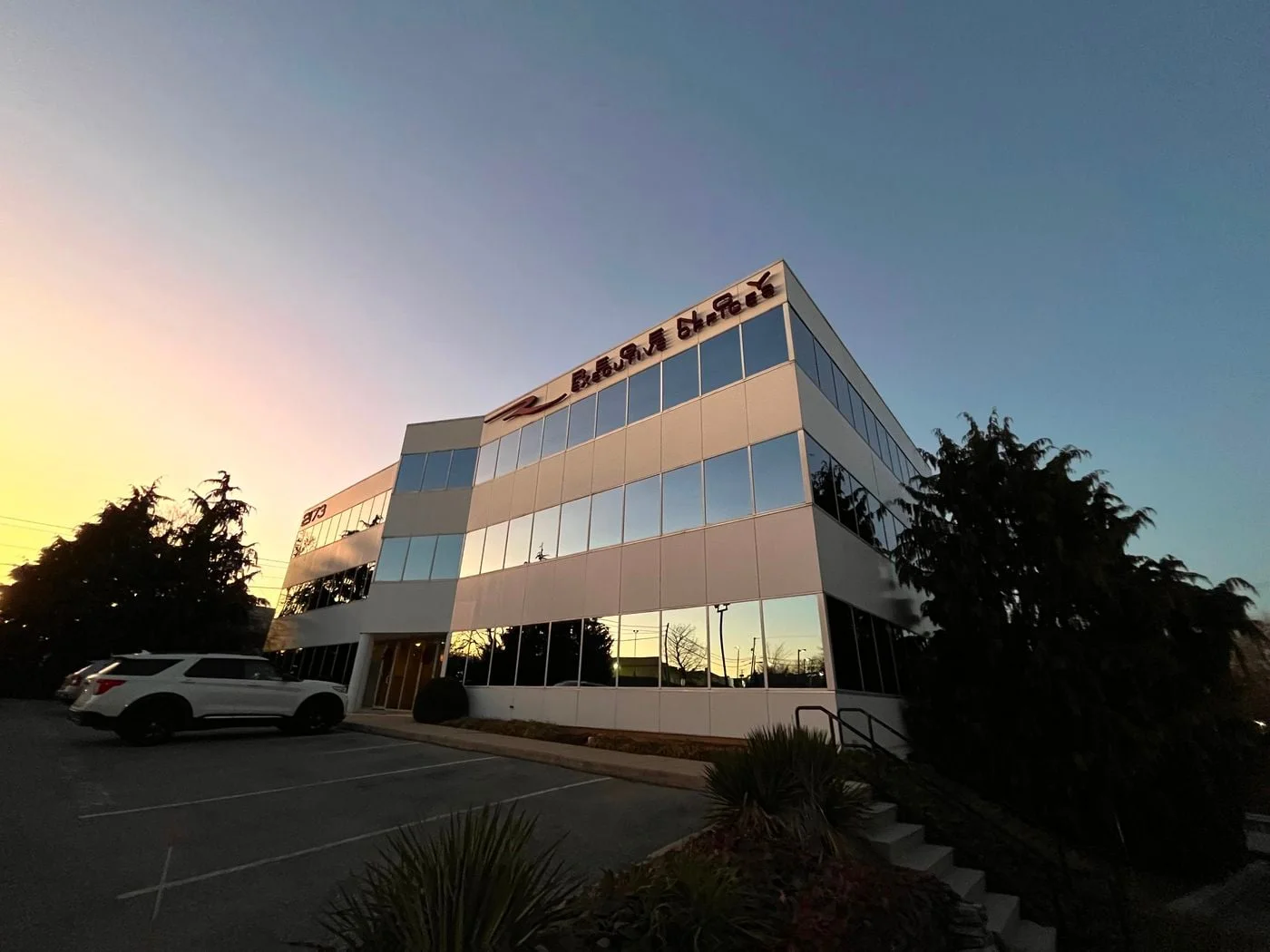 Photo 1 of 2173 Embassy Drive, Lancaster, PA 17603