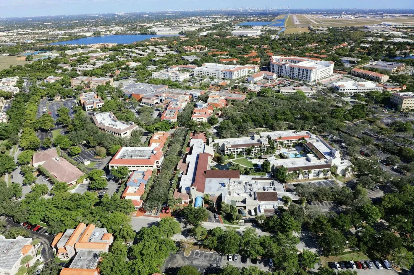 Photo 2 of 6710-6713 Main Street, Miami Lakes, FL 33014