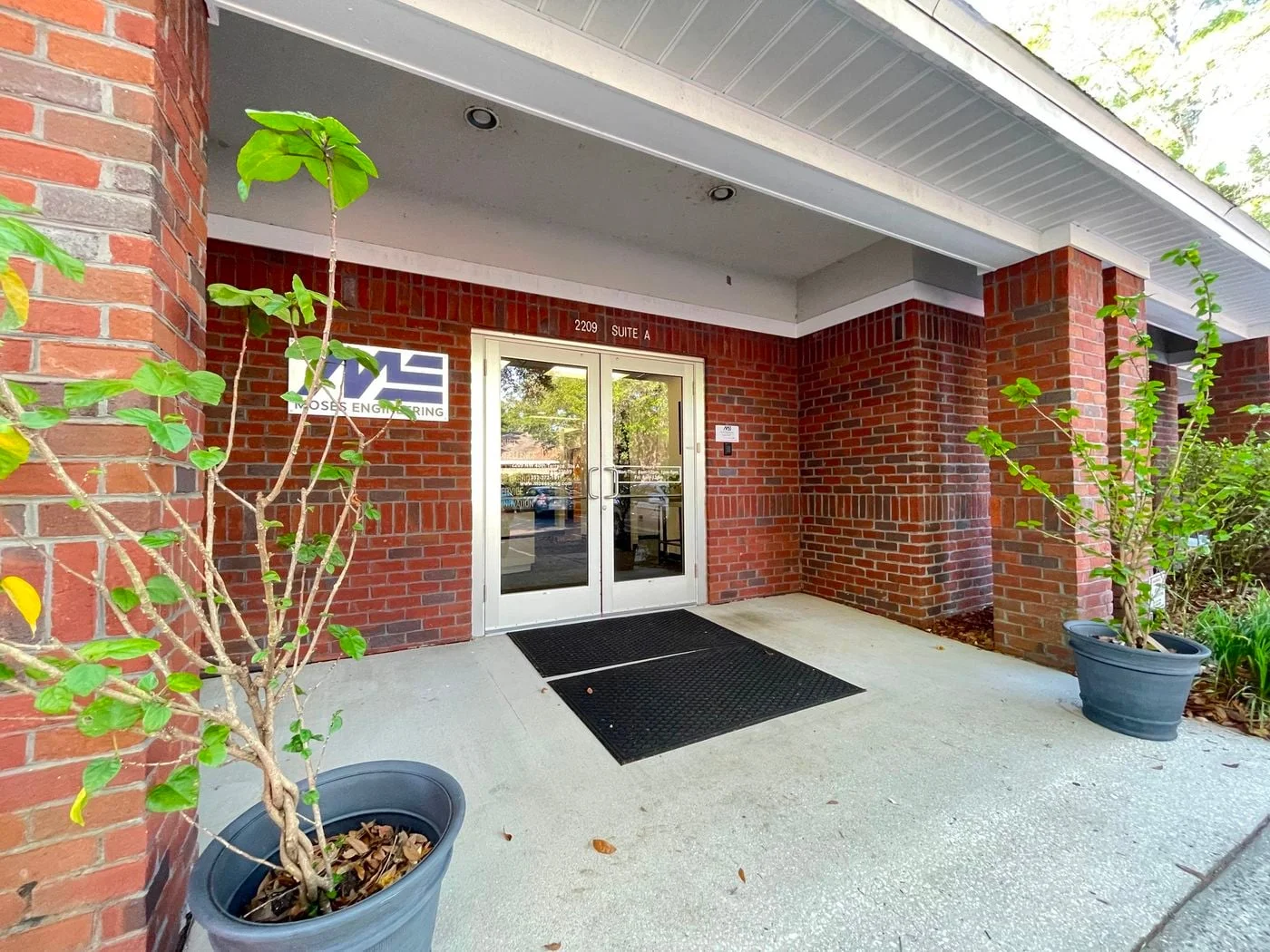 Photo 2 of 2209 NW 40th Ter, Gainesville, FL 32605