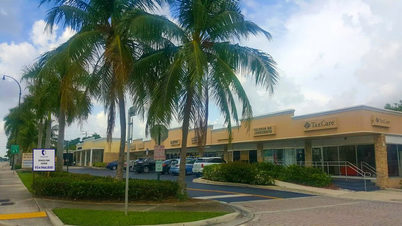 Photo 1 of 101-121 S State Road 7, Plantation, FL 33317