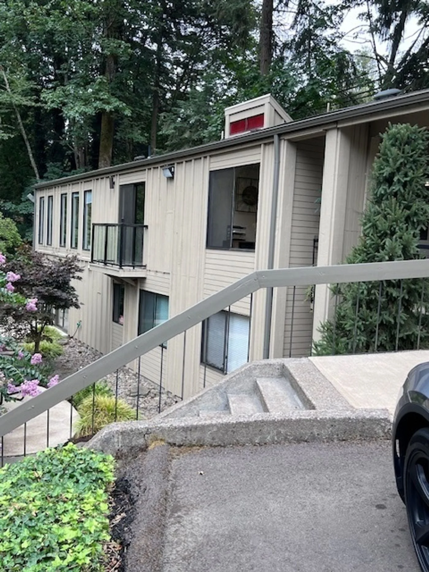 Photo 3 of 4160 Commercial St SE, Salem, OR 97302