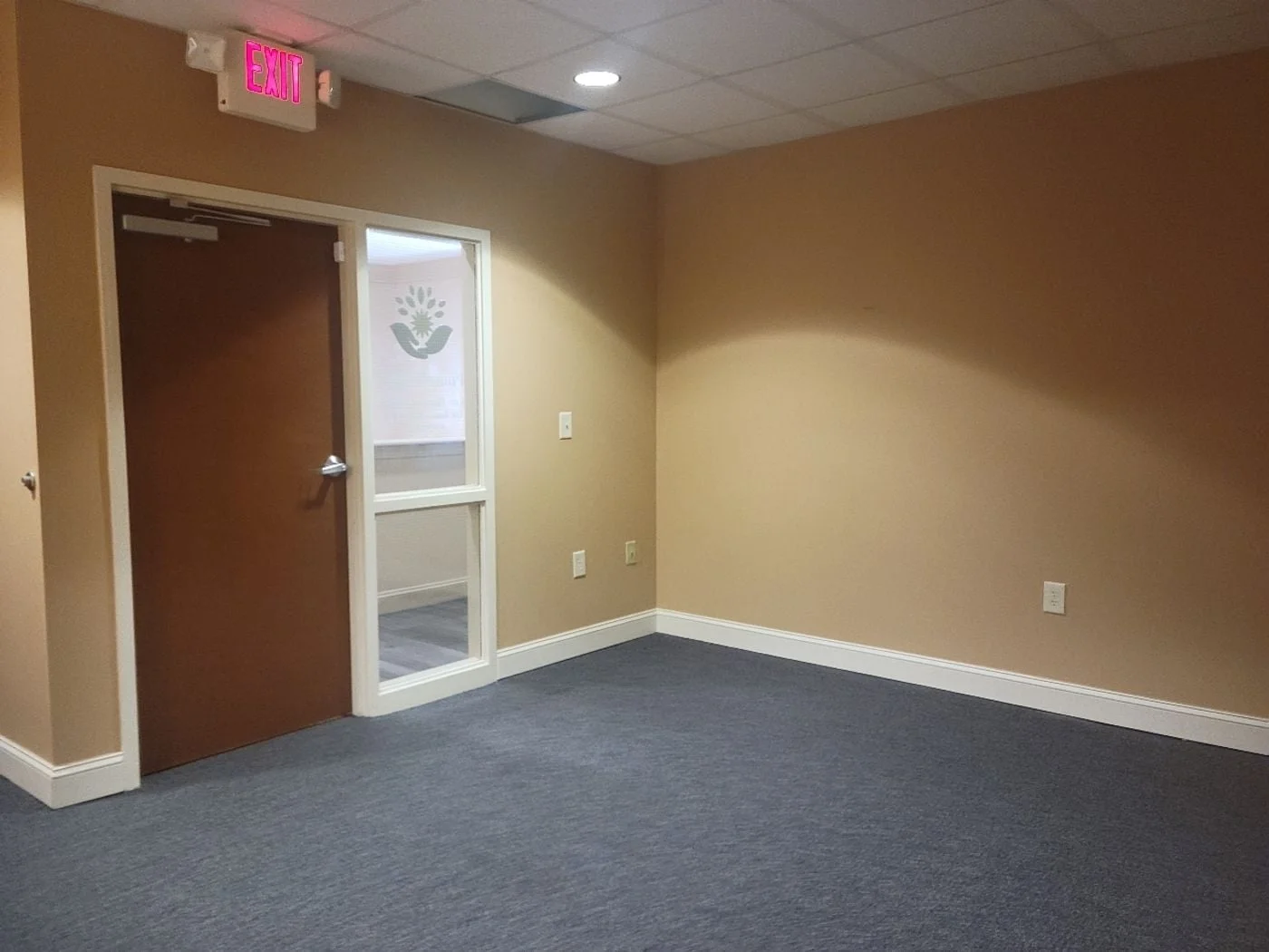 Photo 1 of 1212 Central Dr, Sanford, NC 27330