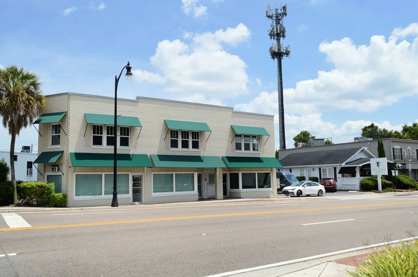 Photo 2 of 421 West Fairbanks Avenue, Winter Park, FL 32789