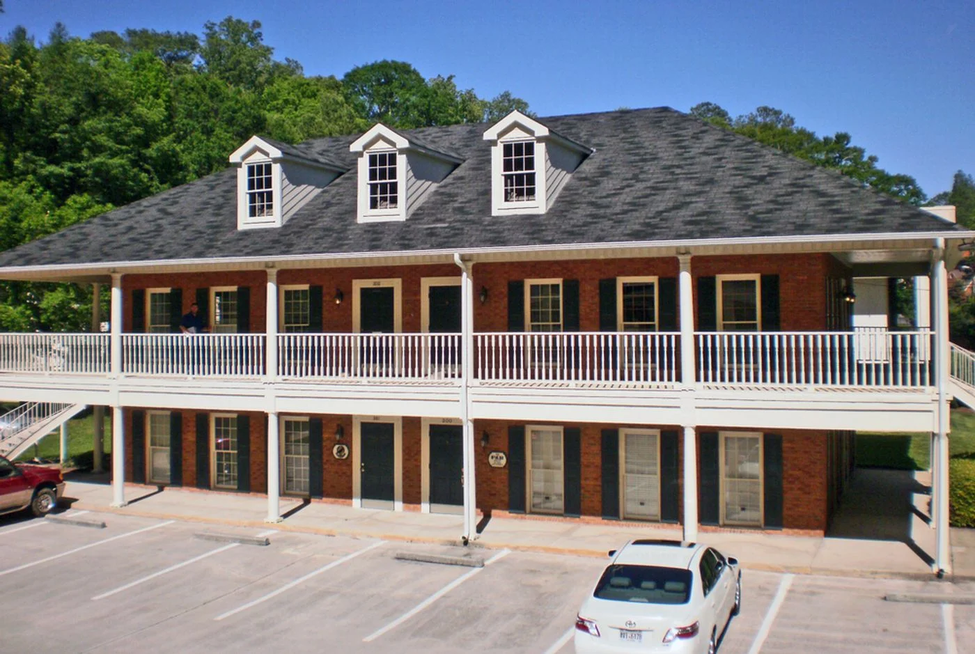 Photo 2 of 80 West Wieuca, Atlanta, GA 30342