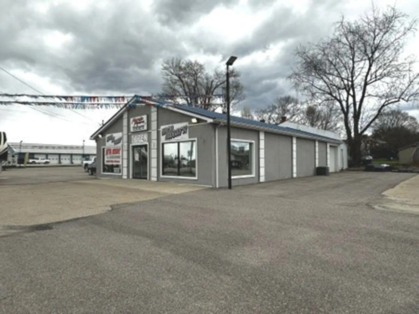 Photo 2 of 25935 State Route 7 , Marietta, OH 45750