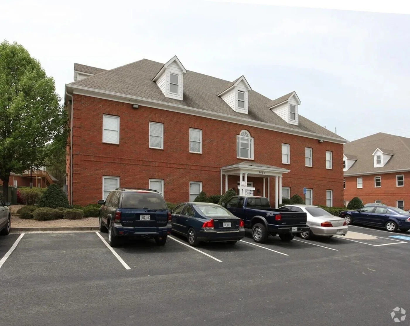 Photo 3 of 5415 Sugarloaf Pkwy, Lawrenceville, GA 30043