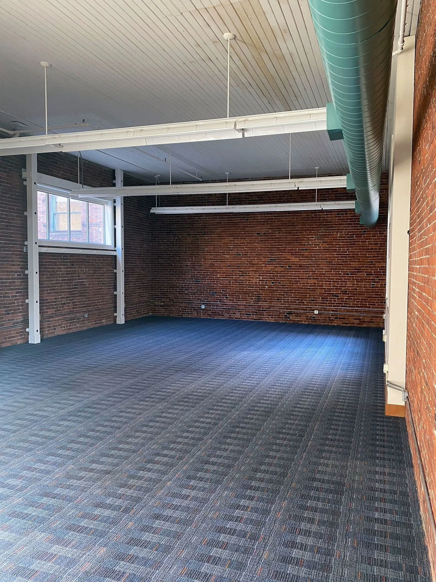 Photo 1 of SW 71 Oak St, Portland, OR 97204