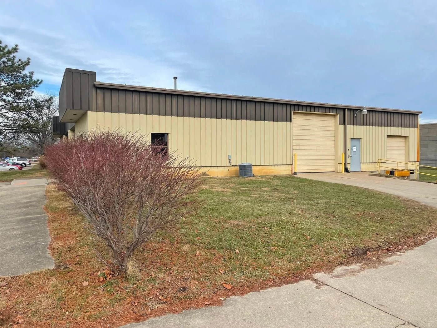 Photo 3 of 8550 Bilstein Boulevard, Hamilton, OH 45015