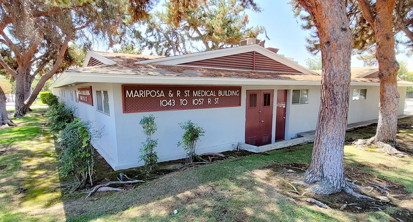 Photo 3 of 1043 R Street, Fresno, CA 93721