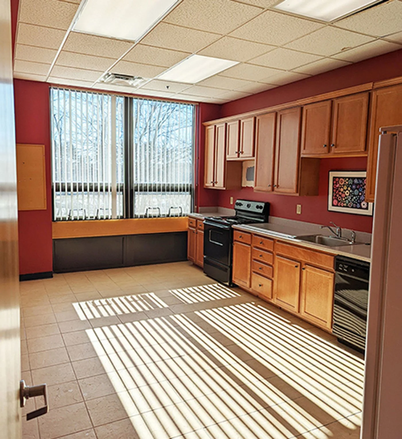 Photo 3 of 20 Cotton Rd, Nashua, NH 03063