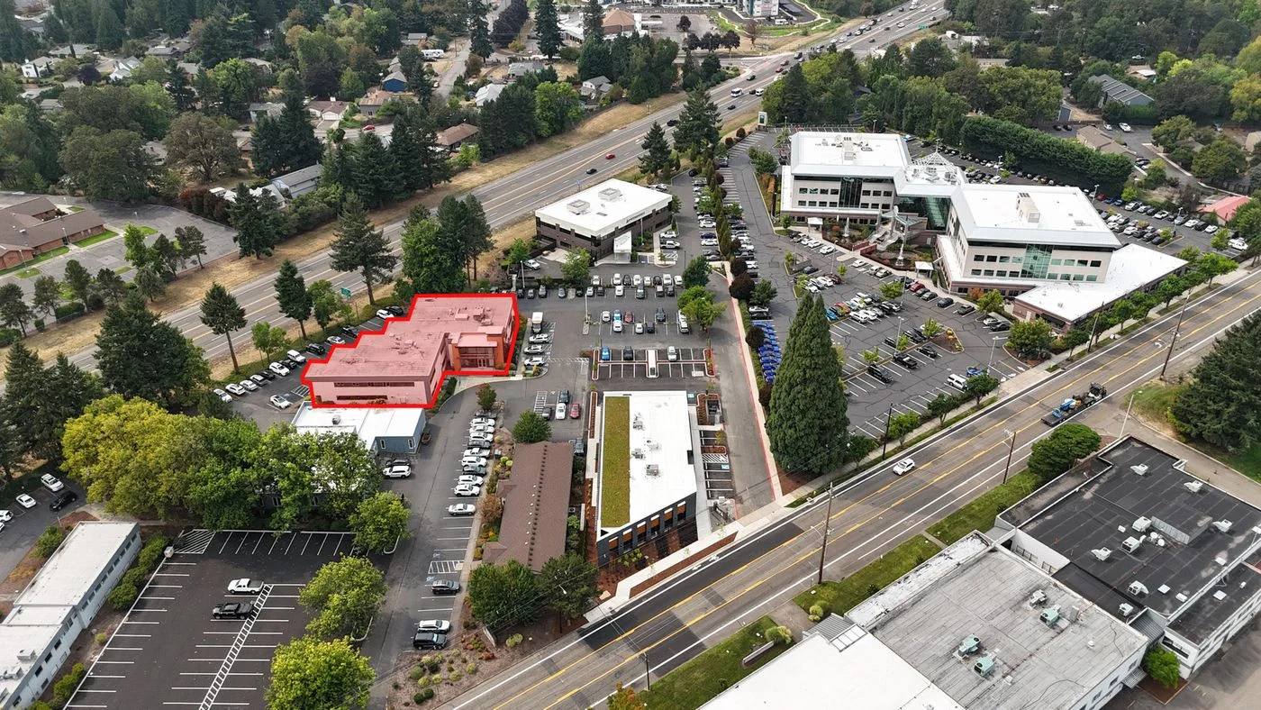 Photo 3 of 6542 SE Lake Road, Portland, OR 97222