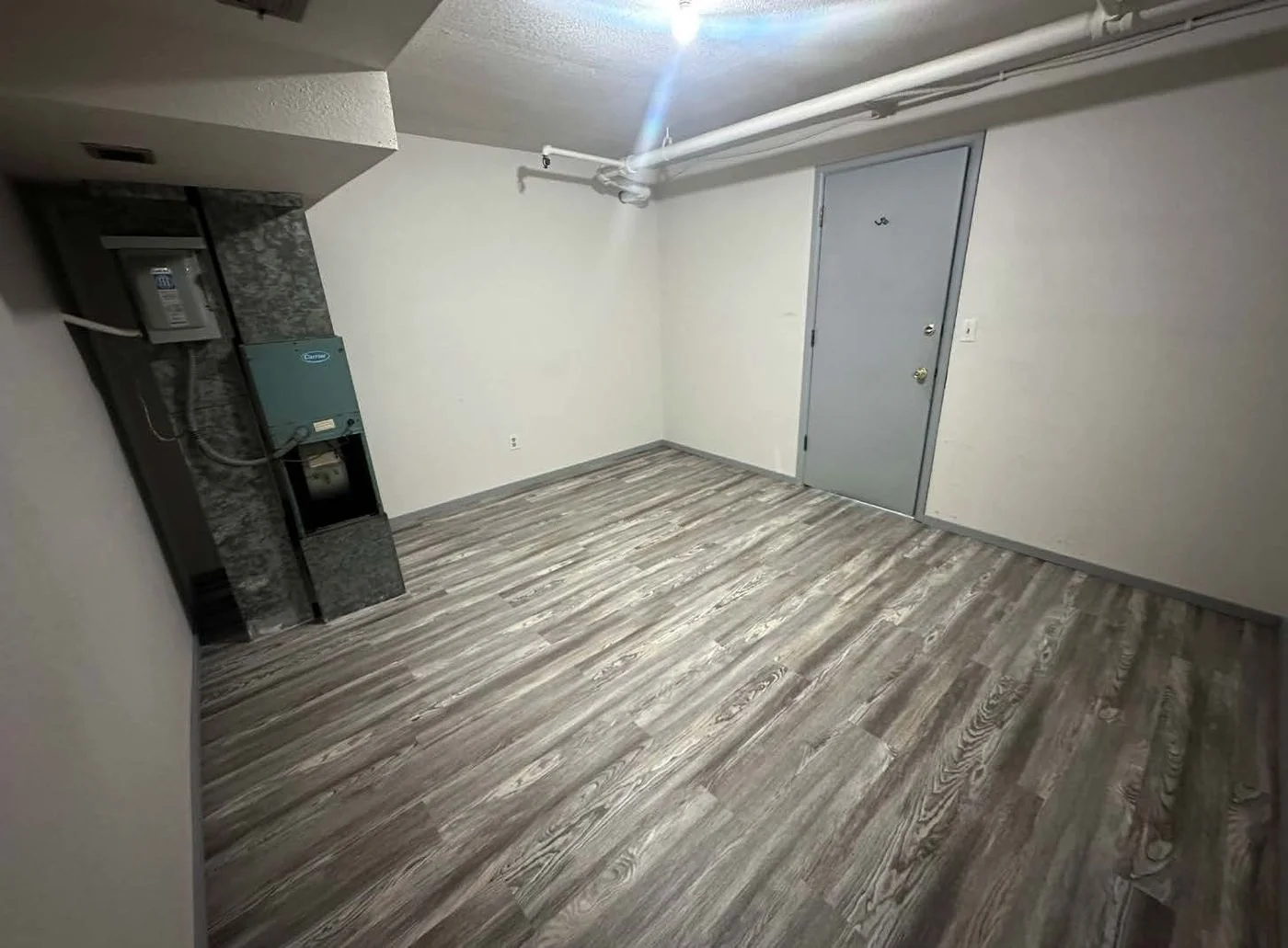 Photo 3 of 8700 SW Barbur Ct, Portland, OR 97219