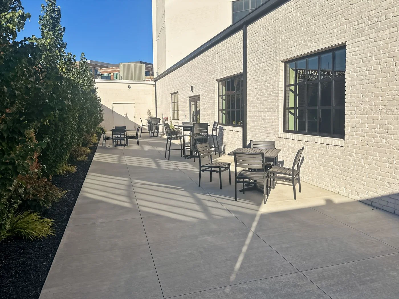 Photo 1 of 863 Massachusetts Avenue 2nd Floor, Indianapolis, IN 46204