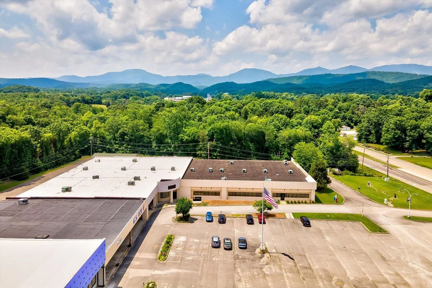 Photo 3 of 1059 E Tri County Blvd, Oliver Springs, TN 37840