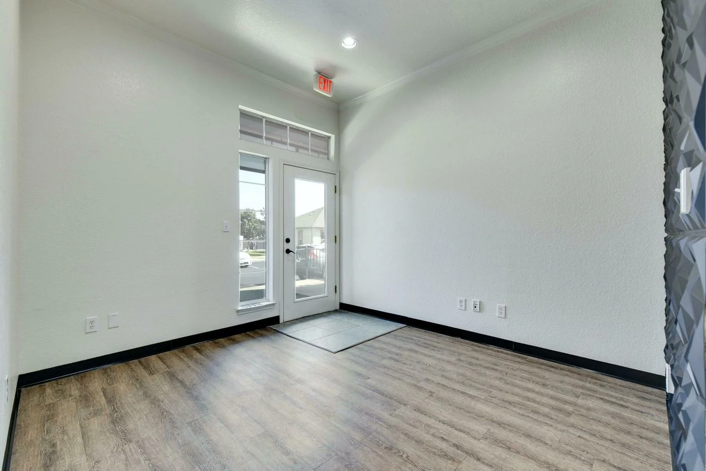 Photo 3 of 2201 Double Creek Dr. Bldg 1, #1004, Round Rock, TX 78664