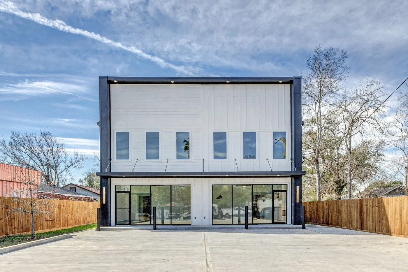 Photo 1 of 704 S 1st St, Conroe, TX 77301