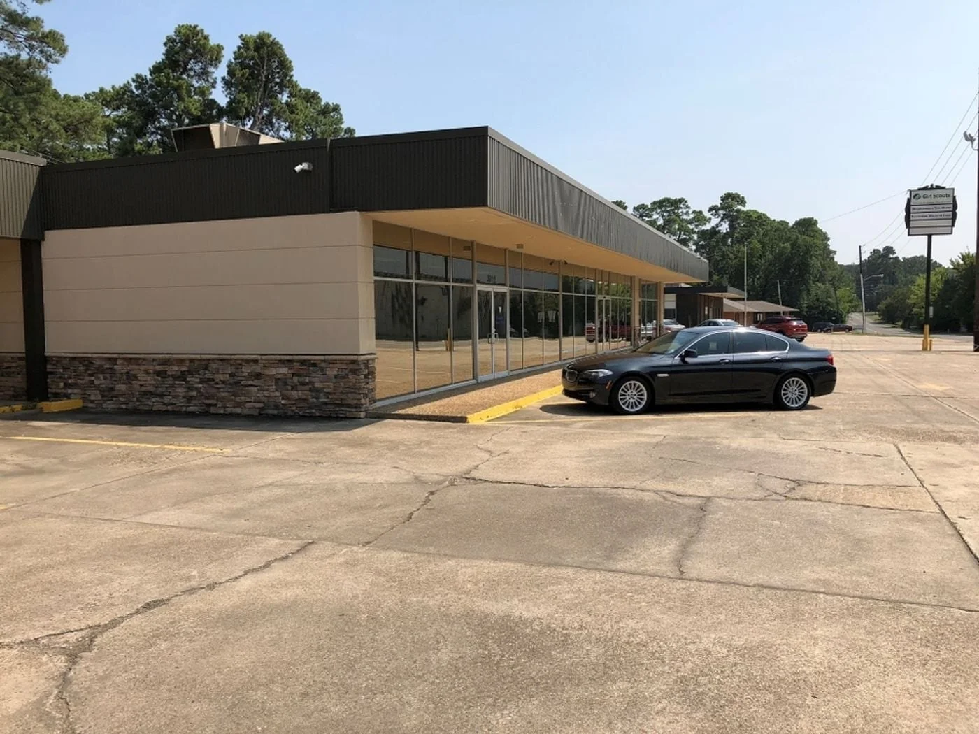 Photo 3 of 3903-3919 Southern Avenue, Shreveport, LA 71106