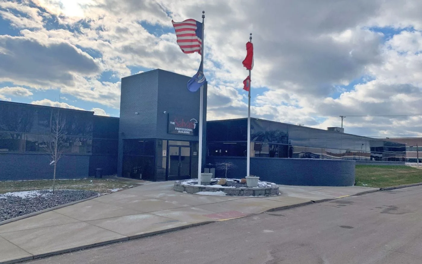 Photo 3 of 42370 Van Dyke Ave, Sterling Heights, MI 48314