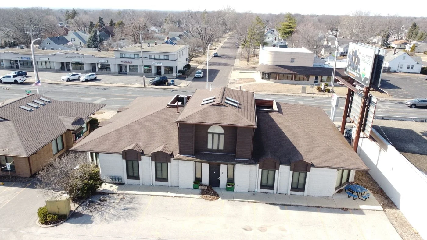 Photo 2 of 3310 N Prospect Rd, Peoria, IL 61603