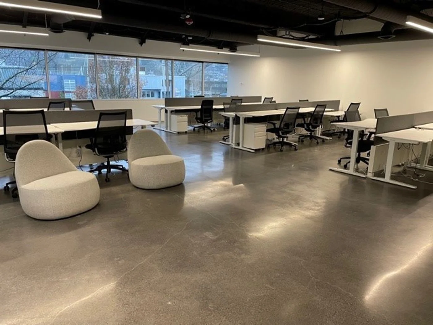 Photo 2 of 936 N 34th St, Seattle, WA 98103