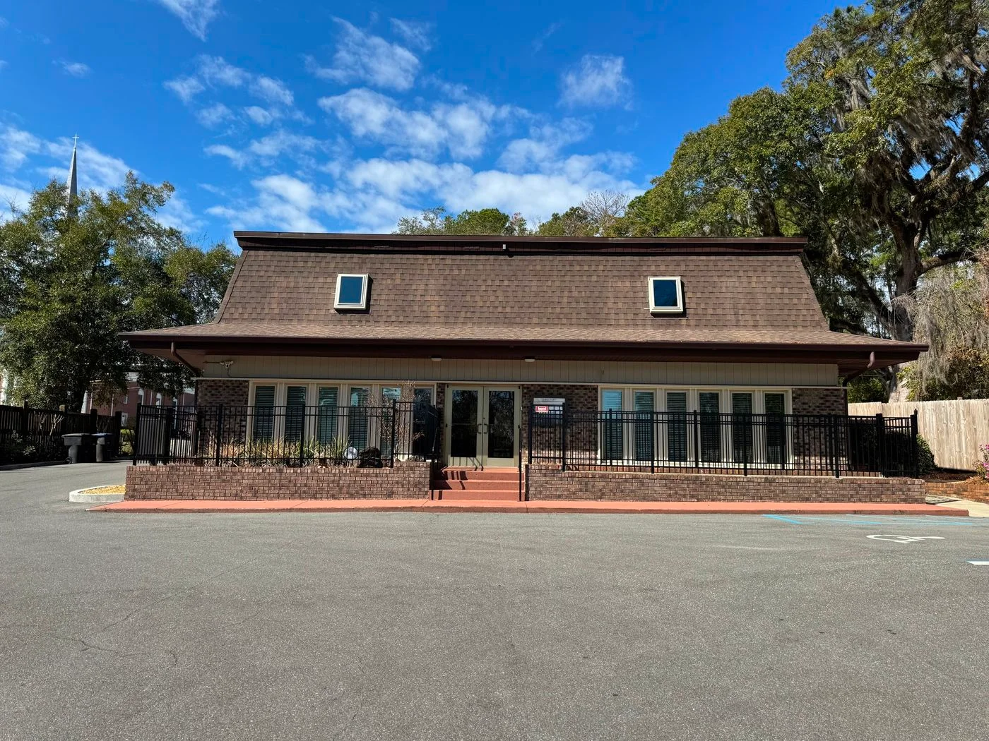 Photo 1 of 1801 N Meridian Rd, Tallahassee, FL 32303