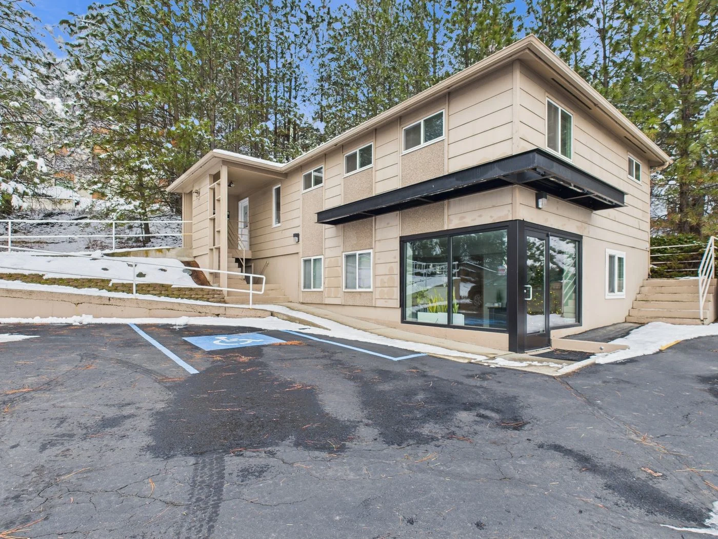 Photo 1 of 6701 North Country Homes Boulevard, Spokane, WA 99208