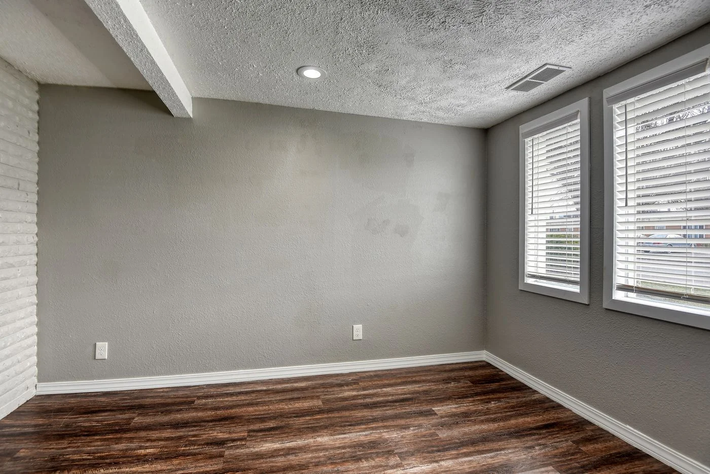 Photo 2 of 10525 E Main Ave, Spokane Valley, WA 99206