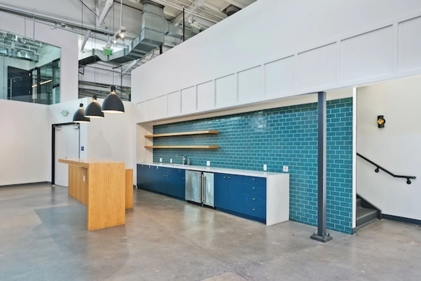 Photo 2 of 13335 Maxella Ave, Marina Del Rey, CA 90292