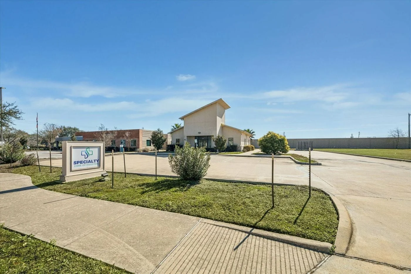 Photo 1 of 131 W Texas Ave, Webster, TX 77598