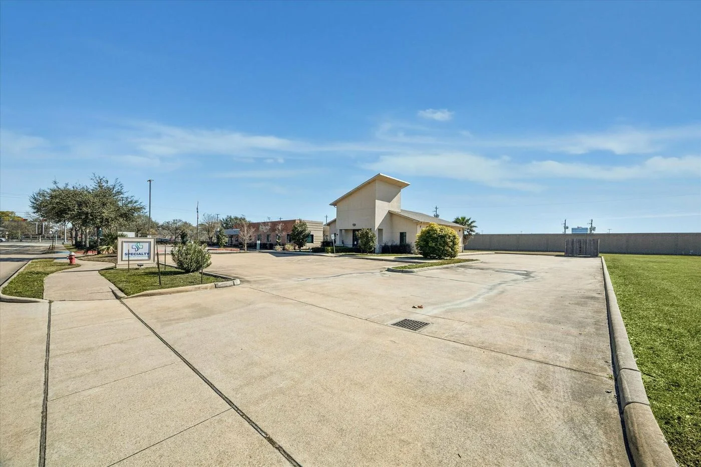 Photo 2 of 131 W Texas Ave, Webster, TX 77598