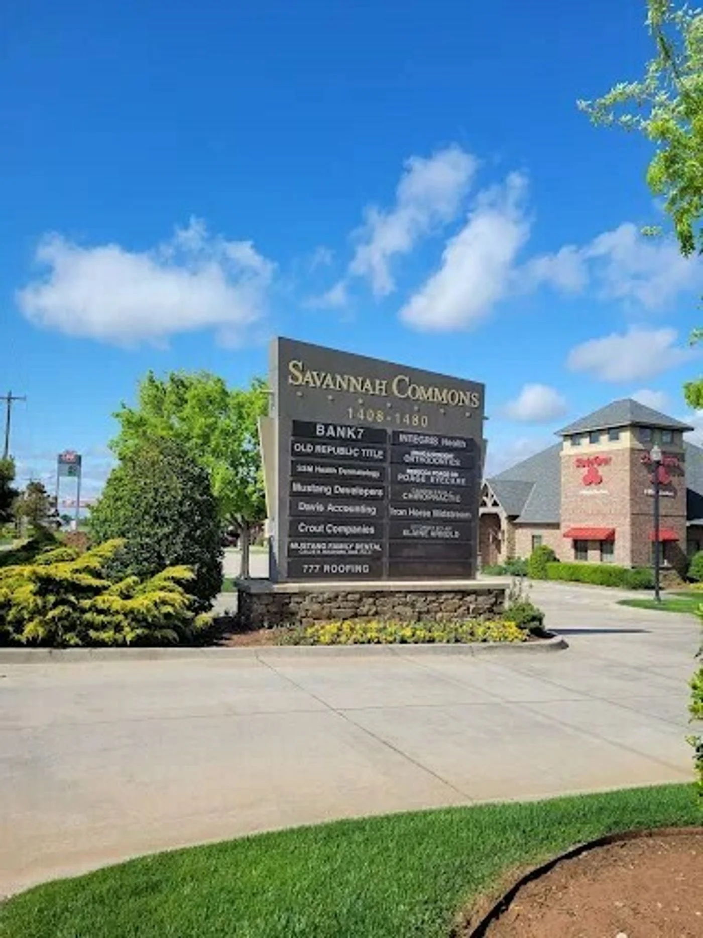 Photo 3 of 1448 North Mustang Road, Mustang, OK 73064