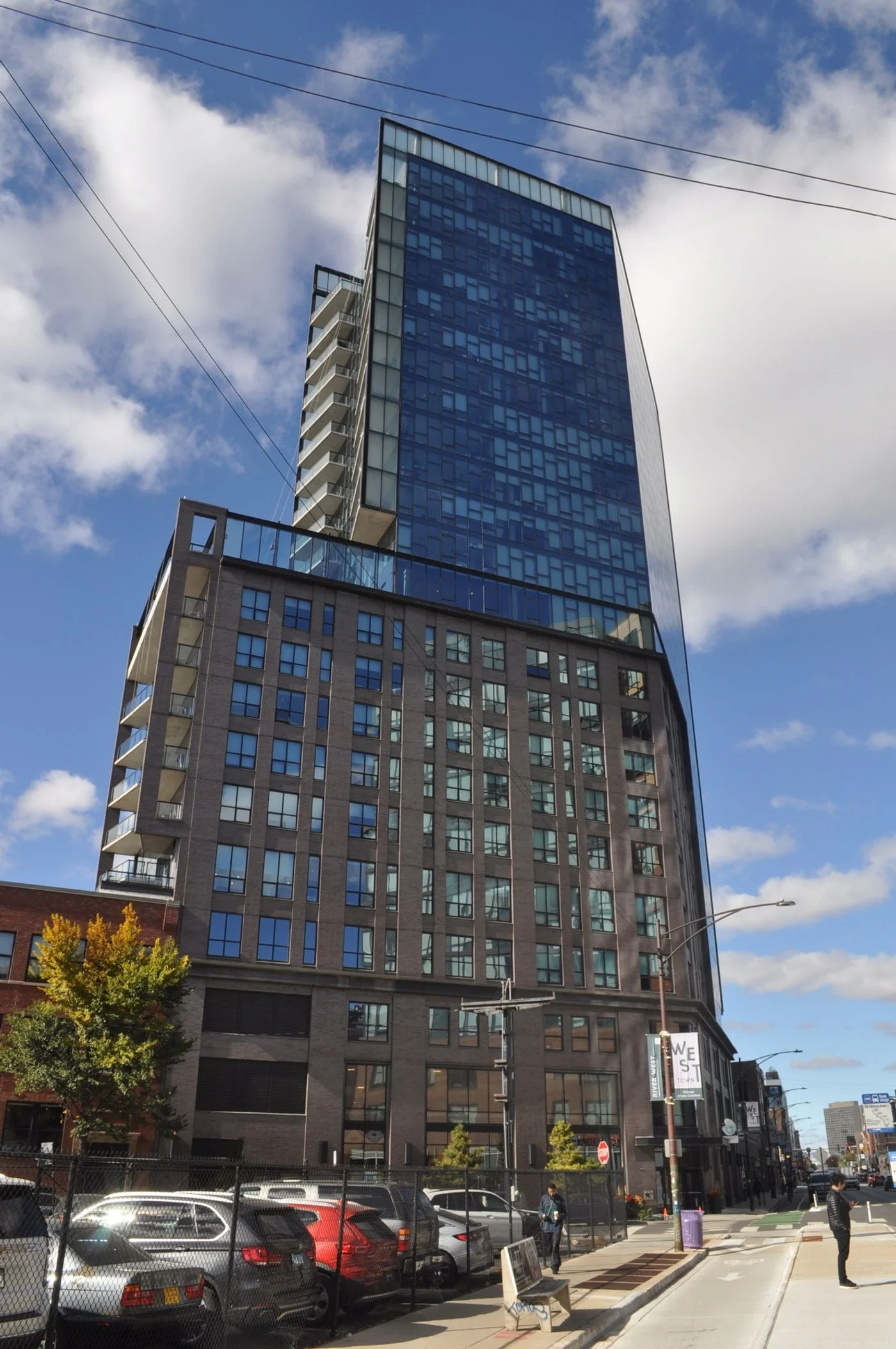 Photo 1 of 730 N Milwaukee Ave, Chicago, IL 60642