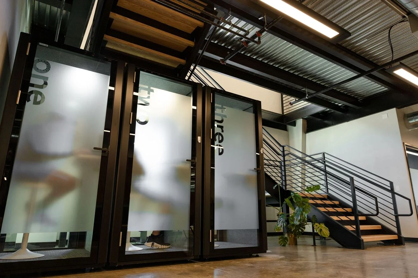 Photo 3 of 565 SE 9th St, Bend, OR 97702