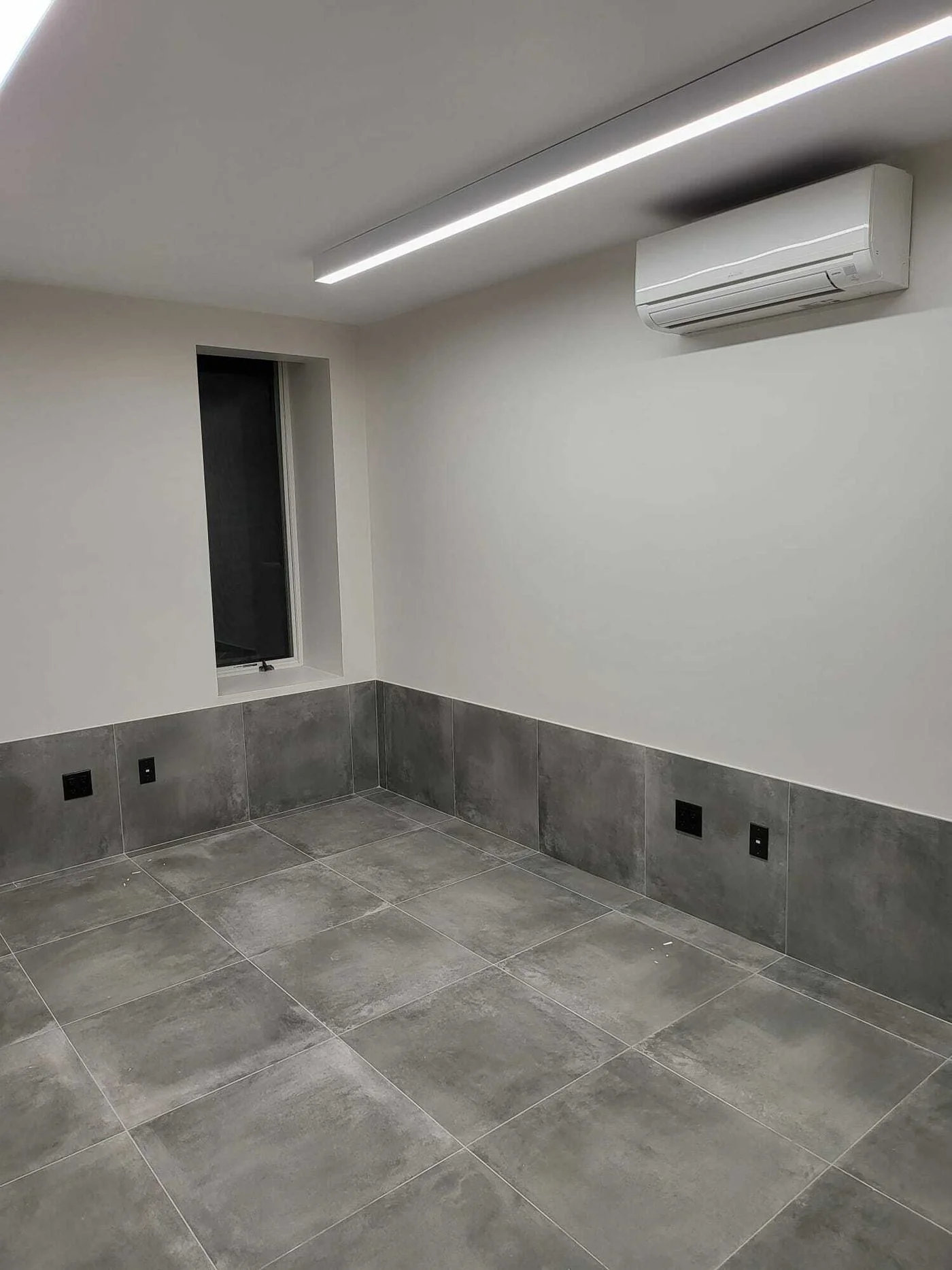 Photo 2 of 292 Willoughby Ave, Brooklyn, NY 11205